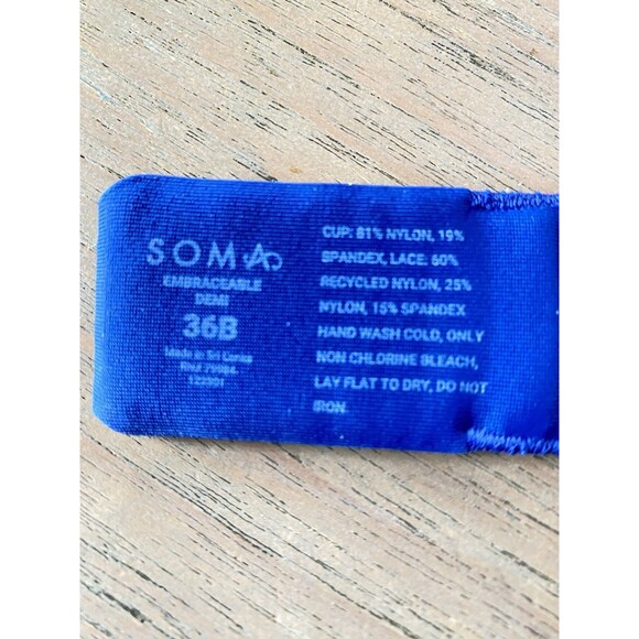 Soma Bra 36B Embraceable Enchanting Lace Demi Bras Lined Underwire Adjustable - Picture 2 of 16